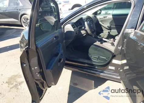 2016 Volkswagen Jetta 1.4T S z USA, uszkodzony, nr VIN 3VW267AJ5GM273902